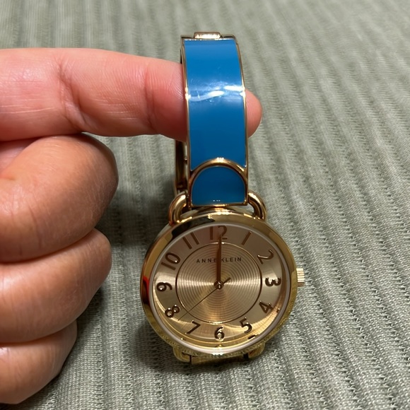 ANNE KLEIN Women’s Watch - Picture 3 of 8